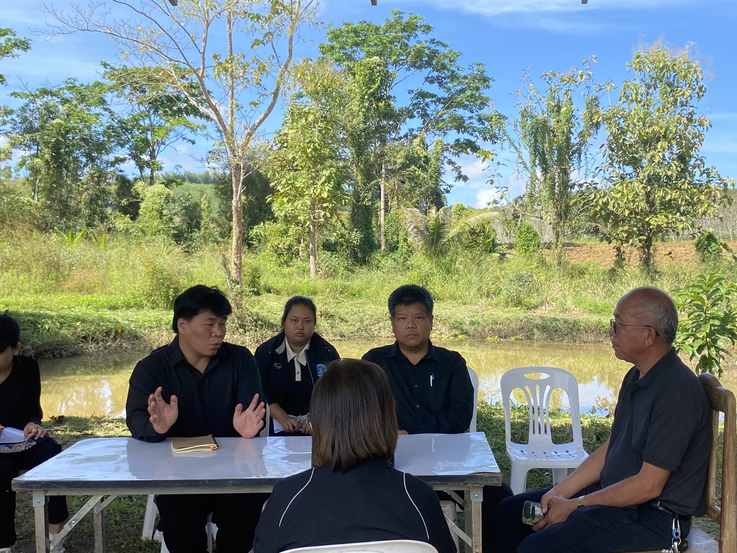 พช.ทองผาภูมิ ลงพื้นที่ติดตามการขับเคลื่อนการพัฒนาเศรษฐกิจฐานราก จังหวัดกาญจนบุรี ประจำปีงบประมาณ พ.ศ. 2569