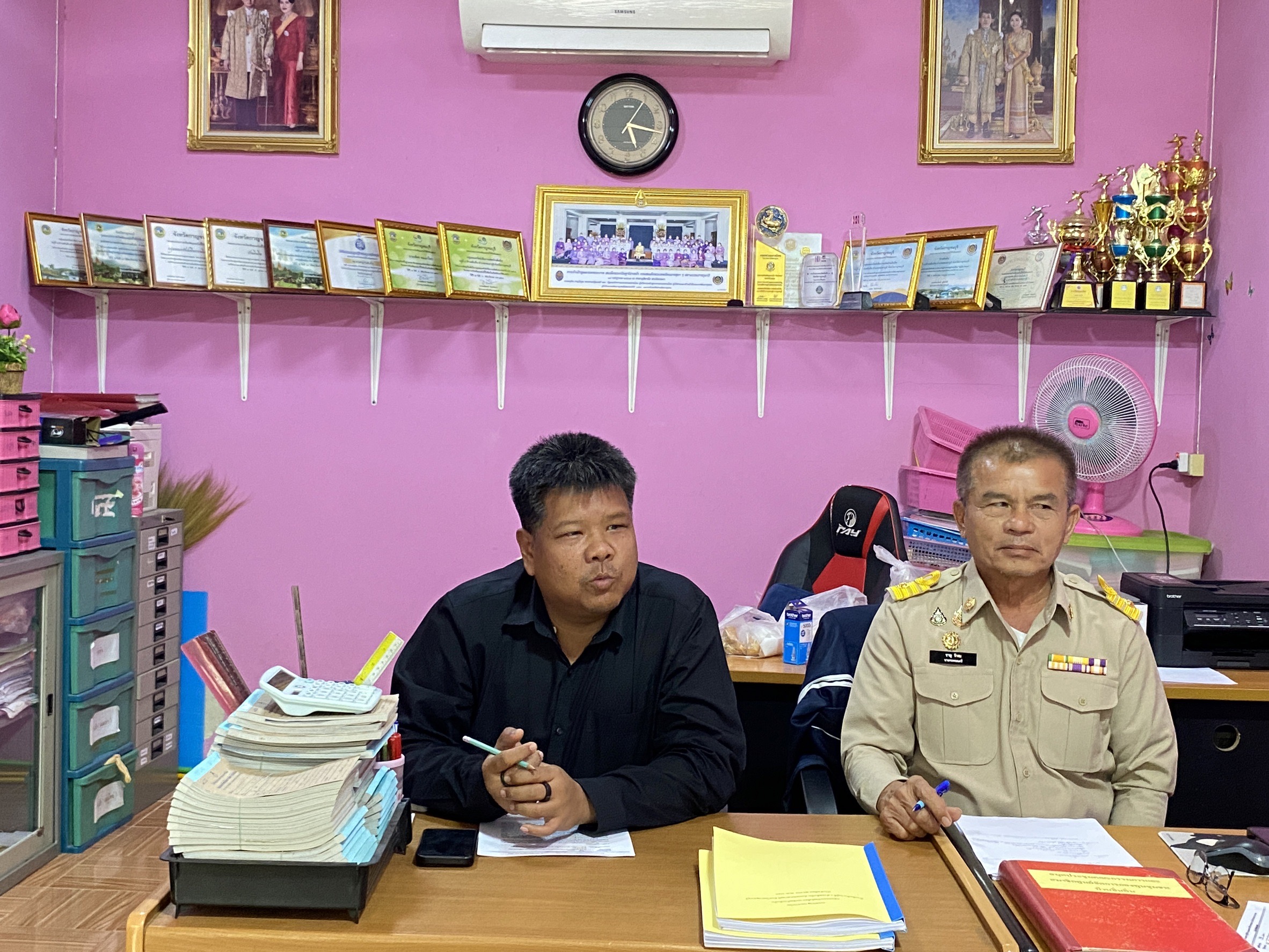 พช.ทองผาภูมิ ร่วมประชุมติดตามการดำเนินงานของ ศจก.บ้านลิ่นถิ่น ประจำเดือนธันวาคม พ.ศ. 2568 