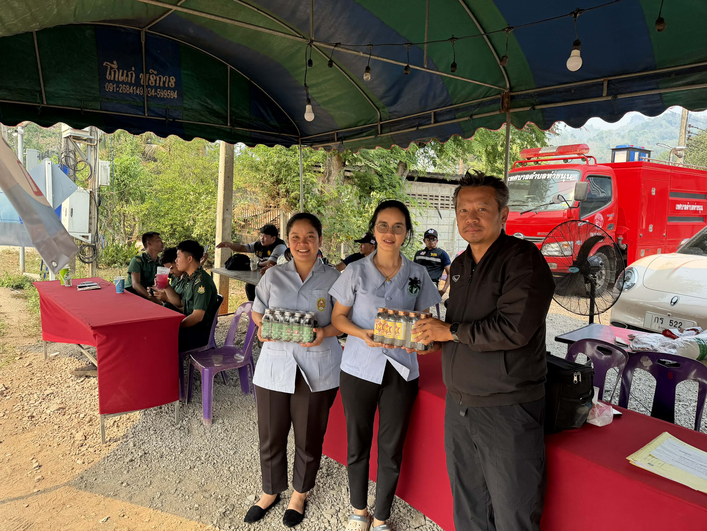 พช.ทองผาภูมิ ร่วมตรวจเยี่ยมการปฏิบัติหน้าที่ประจำจุดตรวจช่วงเทศกาลสงกรานต์ พ.ศ. 2569