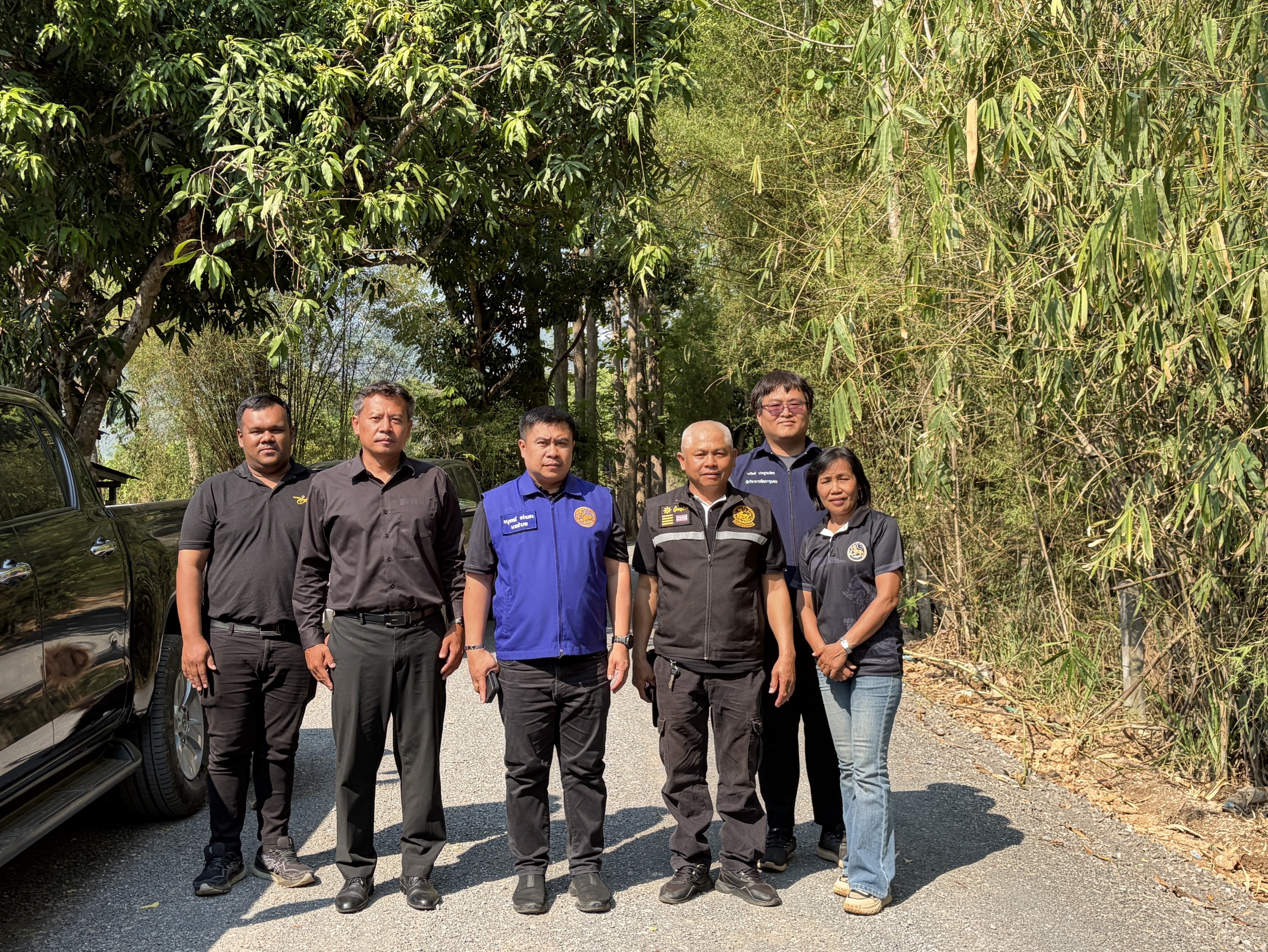 นายอำเภอทองผาภูมิ ลงพื้นที่ตรวจฝายชะลอน้ำบ้านองธิ