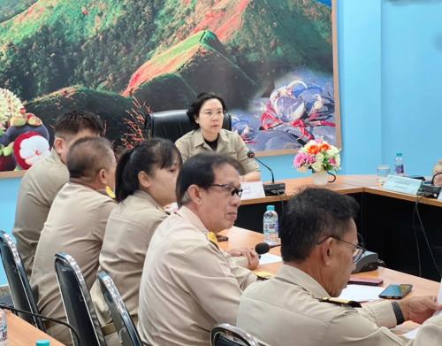 พช.ทองผาภูมิ ร่วมประชุมพบปะข้าราชการในสังกัดกระทรวงมหาดไทย ผ่านระบบ VCS